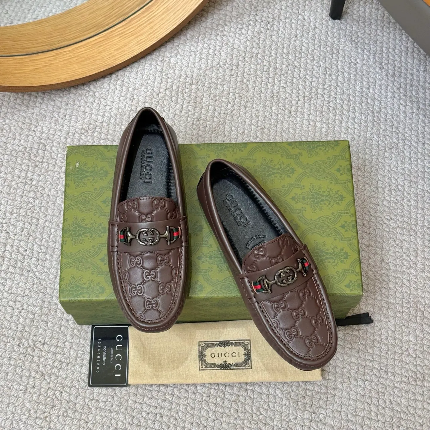 Men's shoes 💰420 (Yangli) Gucci* - the top version of Gucci classic beanie shoes! It is made of imported original cowhide and has a comfortable first layer of sheepskin lining! Original wear-resistant rubber outsole! High quality products! Size 38-46, with shoe dial, cloth bag, card